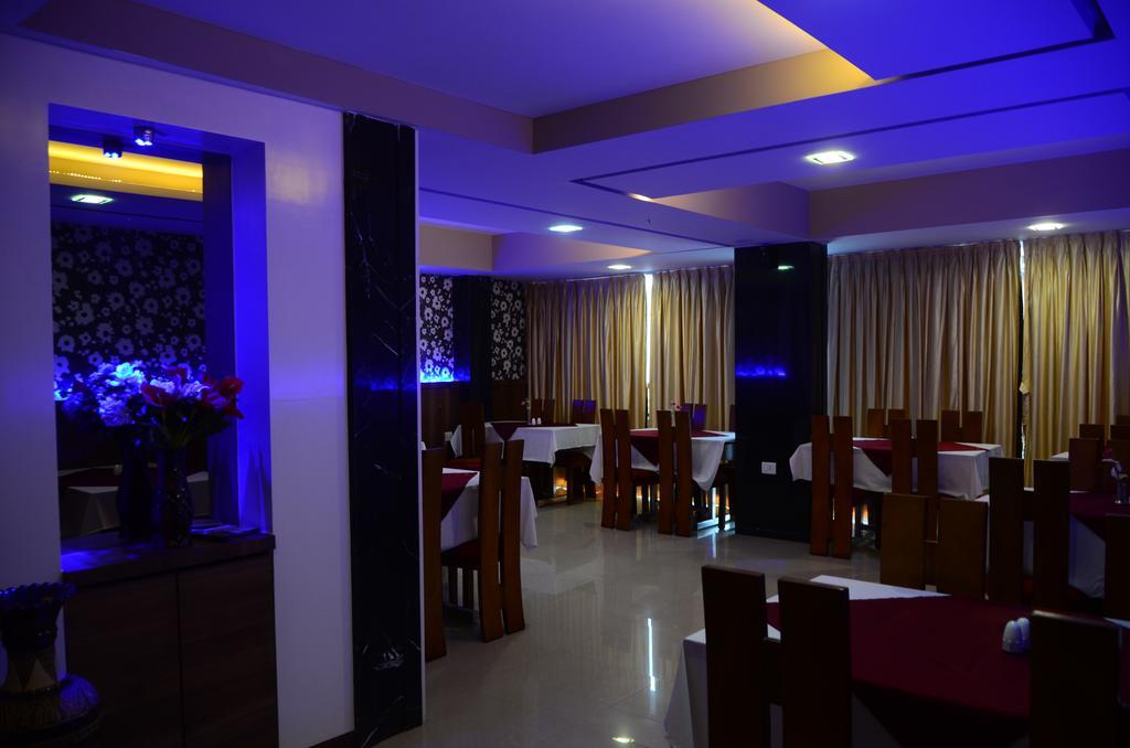 Hotel Blue Lagoon Daman Exterior photo